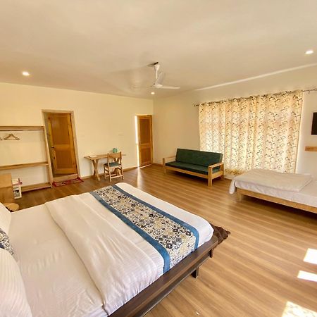 Hotel Palam Hills ليه المظهر الخارجي الصورة